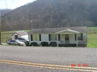 2430 Ky 718, Walker, KY 40997