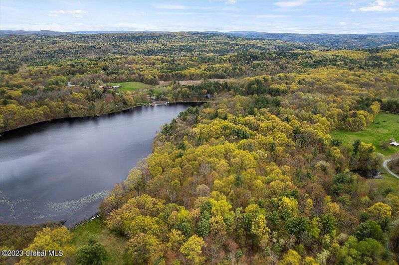 5th image of 273 Lyons Lake Road