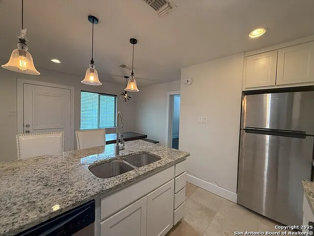 2811 Woodbury St #301 — Photo 15