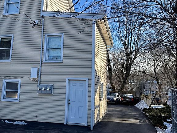 5th image of 17 Dobbs Ferry Road