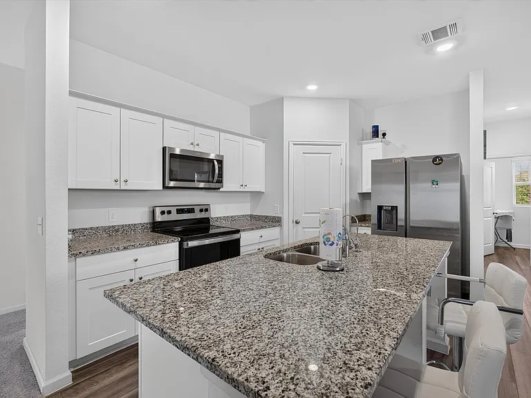13435 Wembley Heights Dr — Photo 12