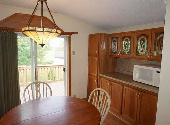 4th image of N3756 Pray Ave