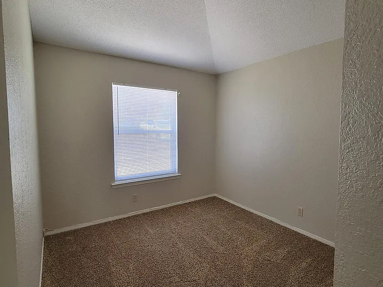 3200 Mountain Ridge Dr — Photo 45