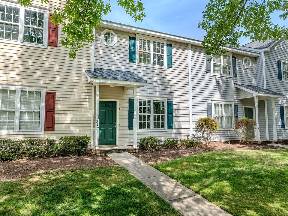 1st image of 319 Commons Dr