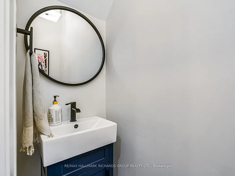 82 Chatham Ave — Photo 14