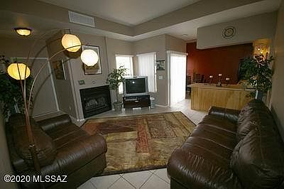 3rd image of 4453 W Pyracantha Dr