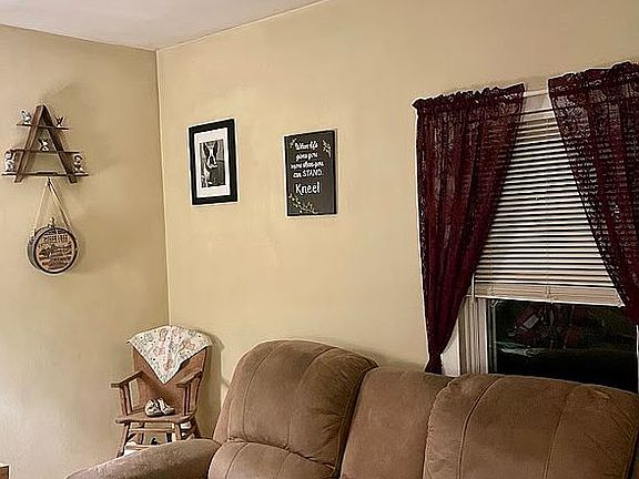 3rd image of 59 Stahl Ln