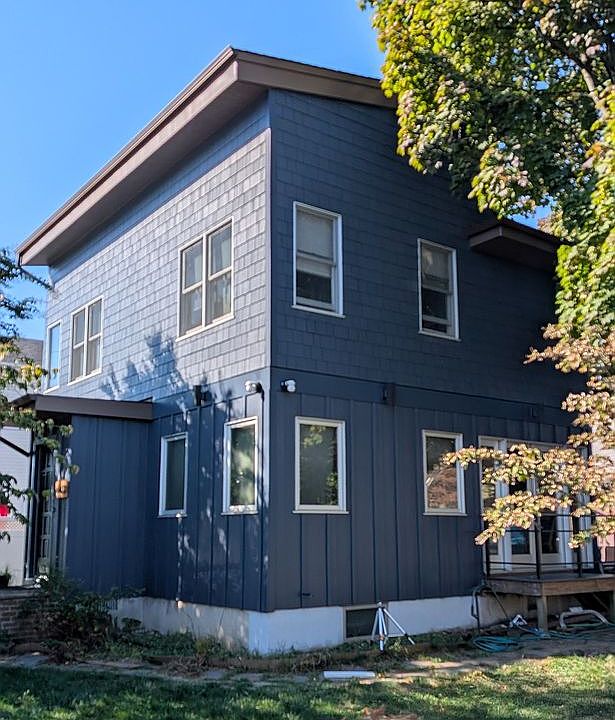 2nd image of 140 Evans Ave