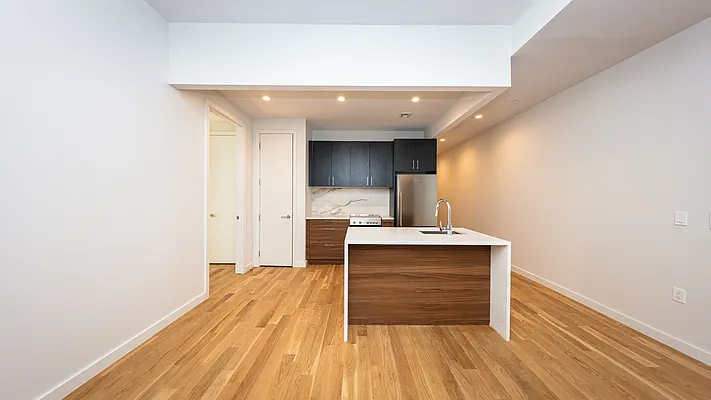Rented by Nooklyn NYC LLC | media 50