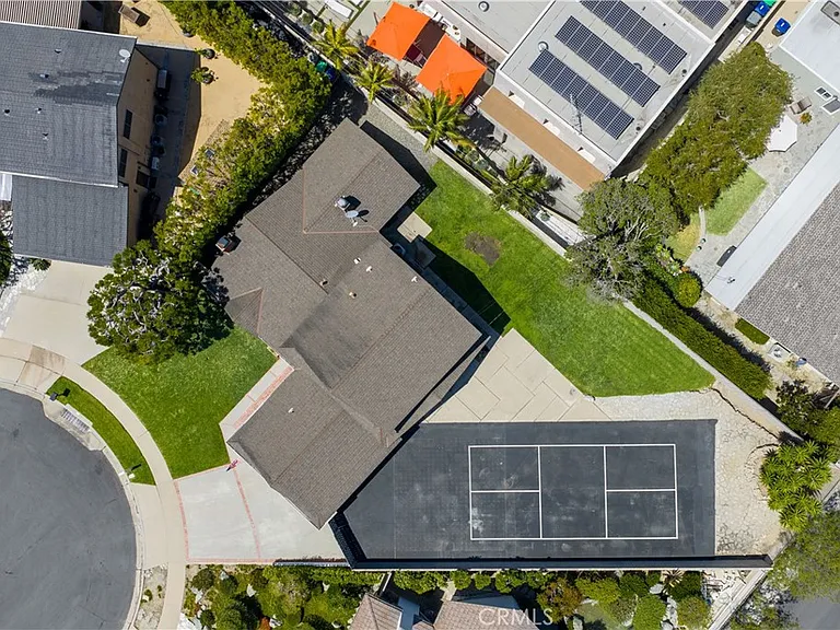 2336 La Linda Pl — Photo 2
