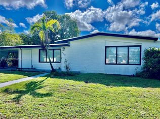 830 NW 170th Ter, Miami Gardens, FL 33169