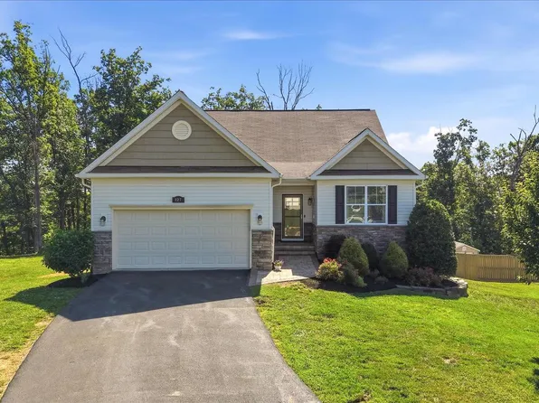 127 Auburn Hill Ct, Stephens City, VA 22655