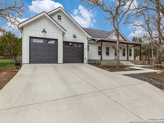 2nd image of 122 River View