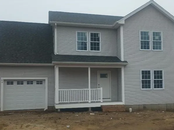 49 Hoppin Ave E, Providence, RI 02915