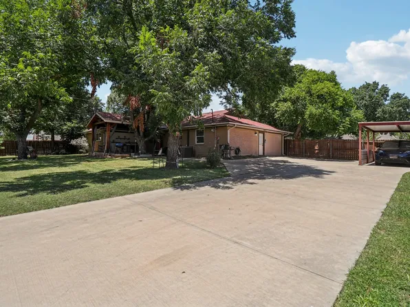 1213 W Tarrant Rd, Grand Prairie, TX 75050