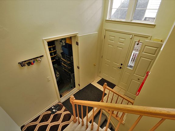 5th image of 4458 Hillside Dr