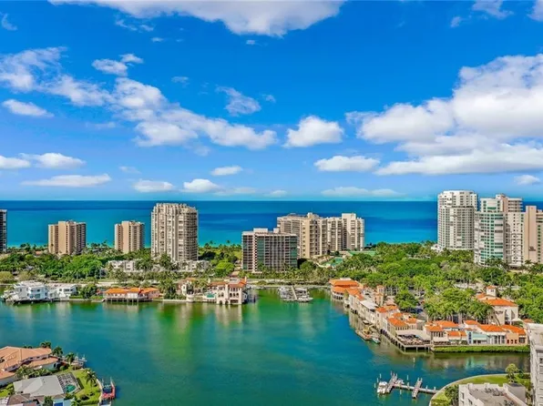 4041 Gulf Shore Blvd N, Naples, FL