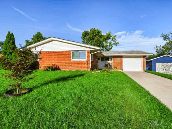 1221 Linda Ln, Fairborn, OH 45324