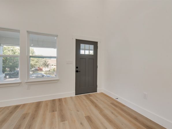Additional property image - 617 S Montreal Ave, Dallas, TX 75208