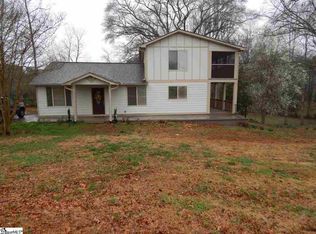 835 Country Club Rd, Pickens, SC 29671