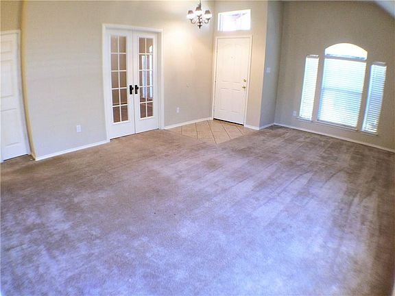 3rd image of 3516 Stanford Dr