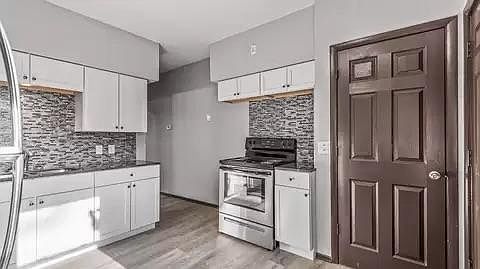 5th image of 3118 Newton Ave N #1