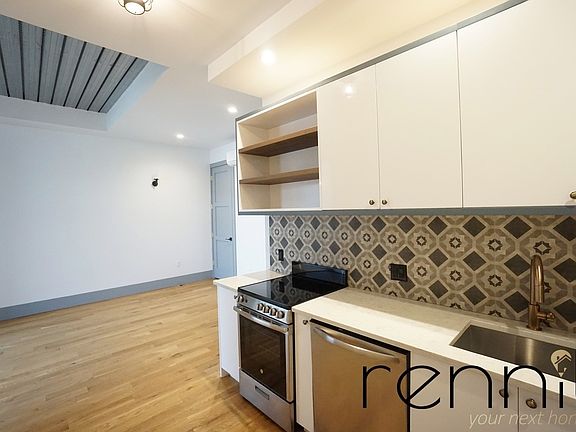 2nd image of 412 Evergreen Ave #3L