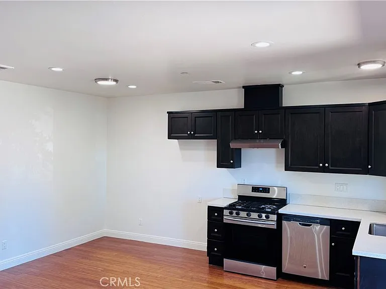 15049 La Mesa St — Photo 4