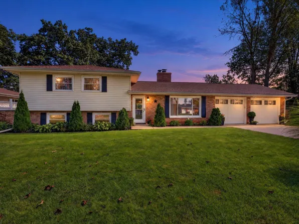 12937 Bayview Dr, Vicksburg, MI 49097
