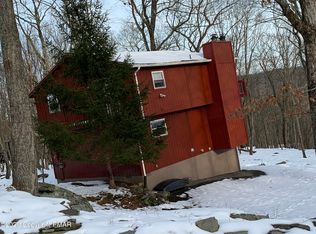 124 Saunders Dr, Bushkill, PA 18324