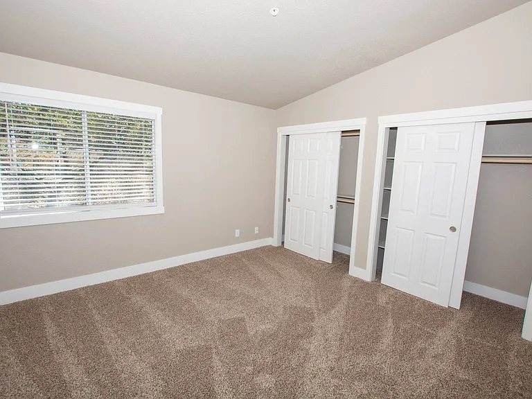 788 Mikkelsen Dr — Photo 4