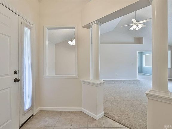 5th image of 104 Chardonnay Ct