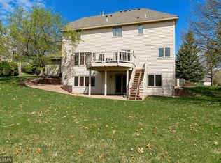 2601 Wexford Heights Ln, New Brighton, MN 55112