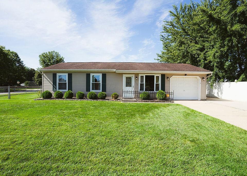 1st image of 1202 Linda Ln