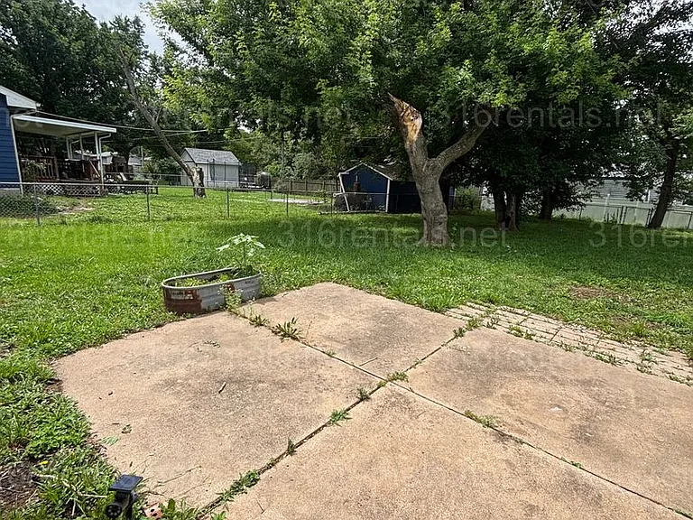 1423 N Terrace Dr — Photo 14