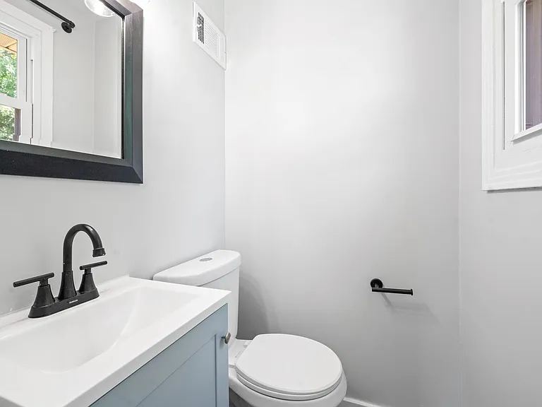 208 Aster Dr — Photo 16