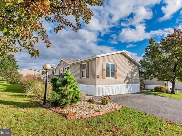 66 Country View Est, Newville, PA 17241