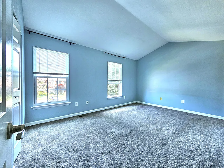 251 Hunters Run Ter — Photo 18