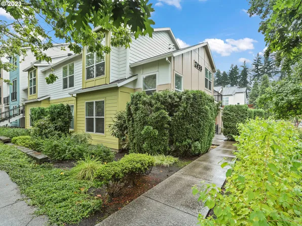 2088 NE Cadbury Ave APT 201, Beaverton, OR 97006
