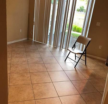 2nd image of 261 Lake Monterey Cir