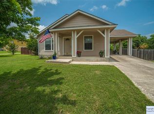 741 Walnut Cir, Seguin, TX 78155