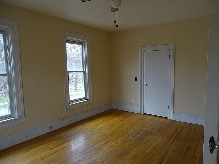 505 E Maumee St #4 — Photo 3