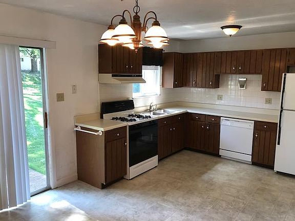 2nd image of 4210 Martyridge Dr