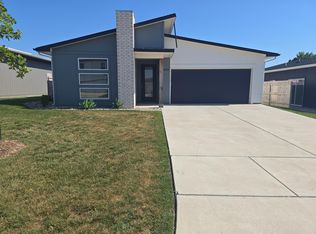 9619 Annabelle St, Wichita, KS 67207