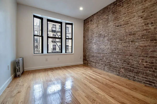 Rented by Bohemia Realty Group | media 13