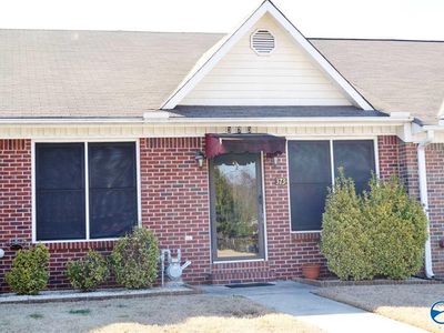 373 Cherry St NW, Hartselle, AL, 35640