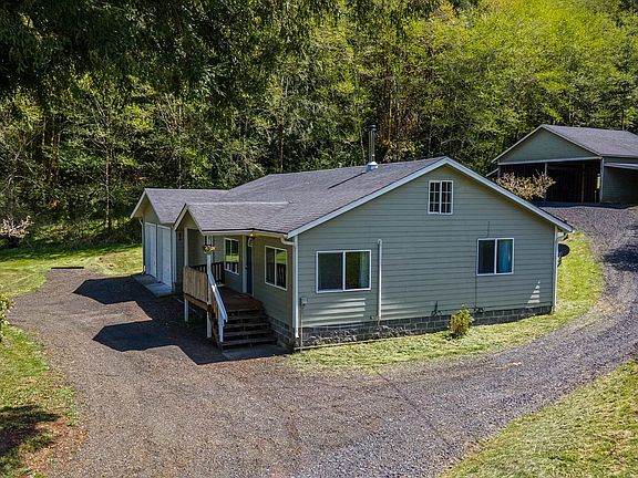 3rd image of 233 Johanneson Creek Rd