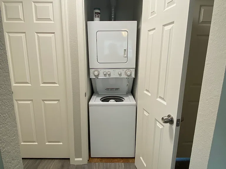 523 B St #1 — Photo 8
