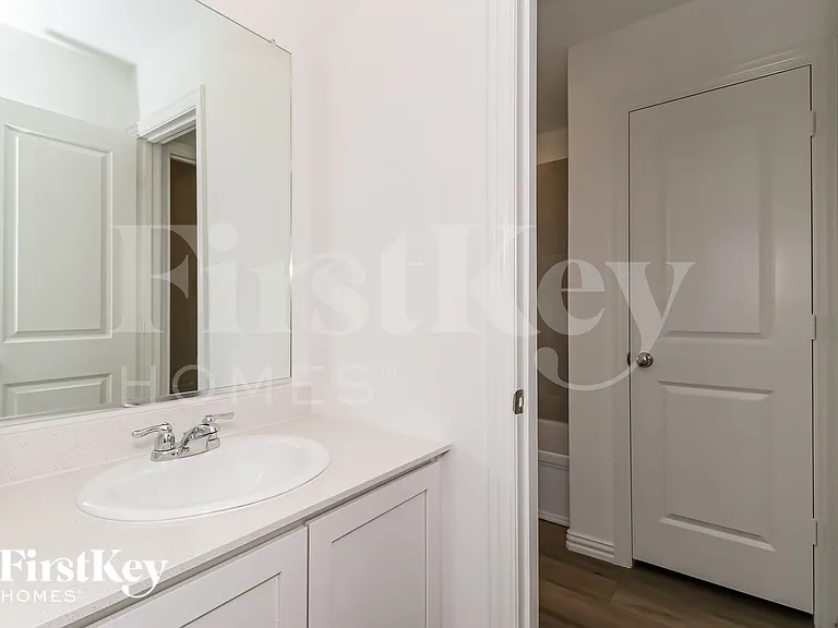 10113 Elkhorn Dr — Photo 13