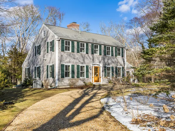 10 Frazar Road, Falmouth, MA 02540